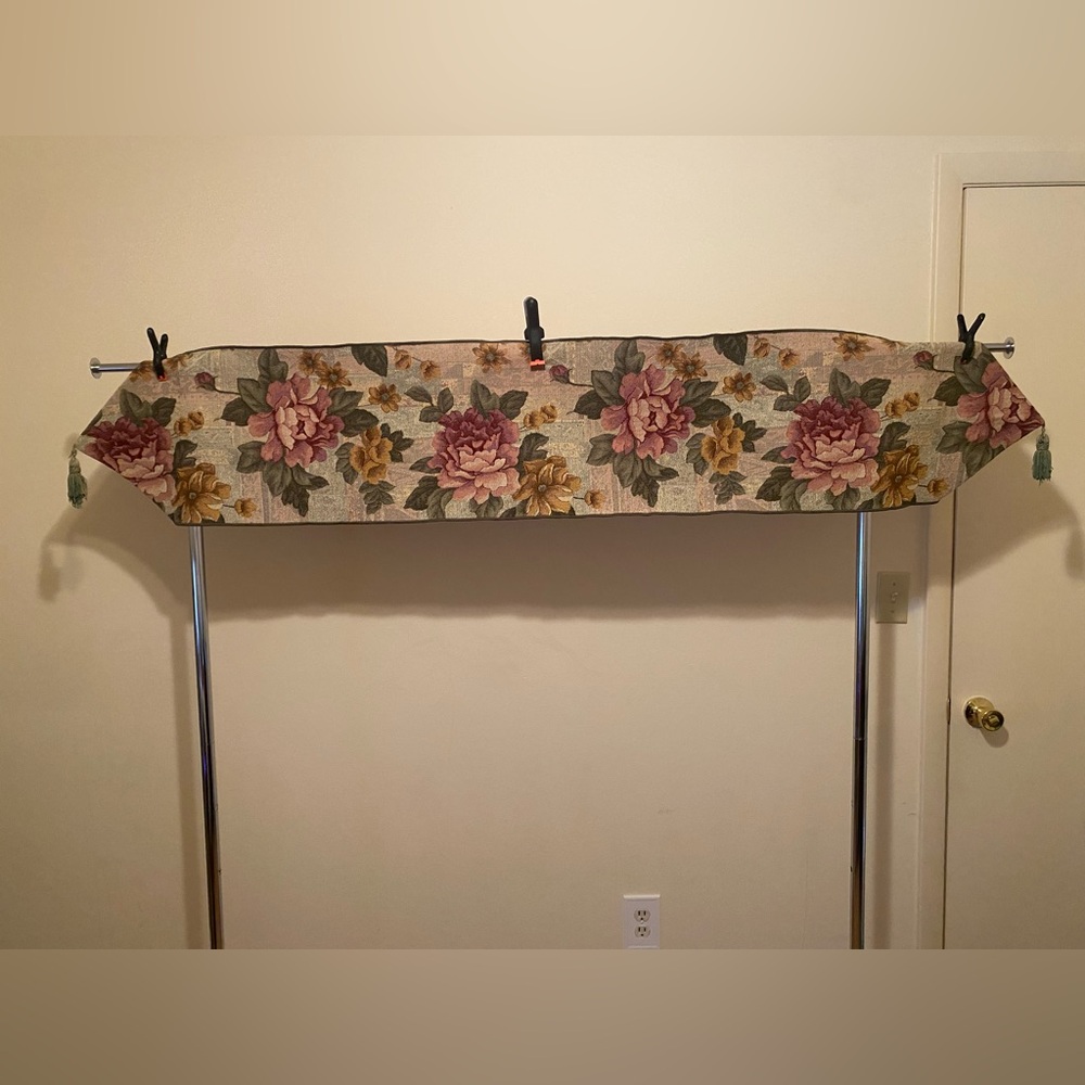 Vintage Rose Floral Tapestry Table Runner 70" x 13"  Linen Blend